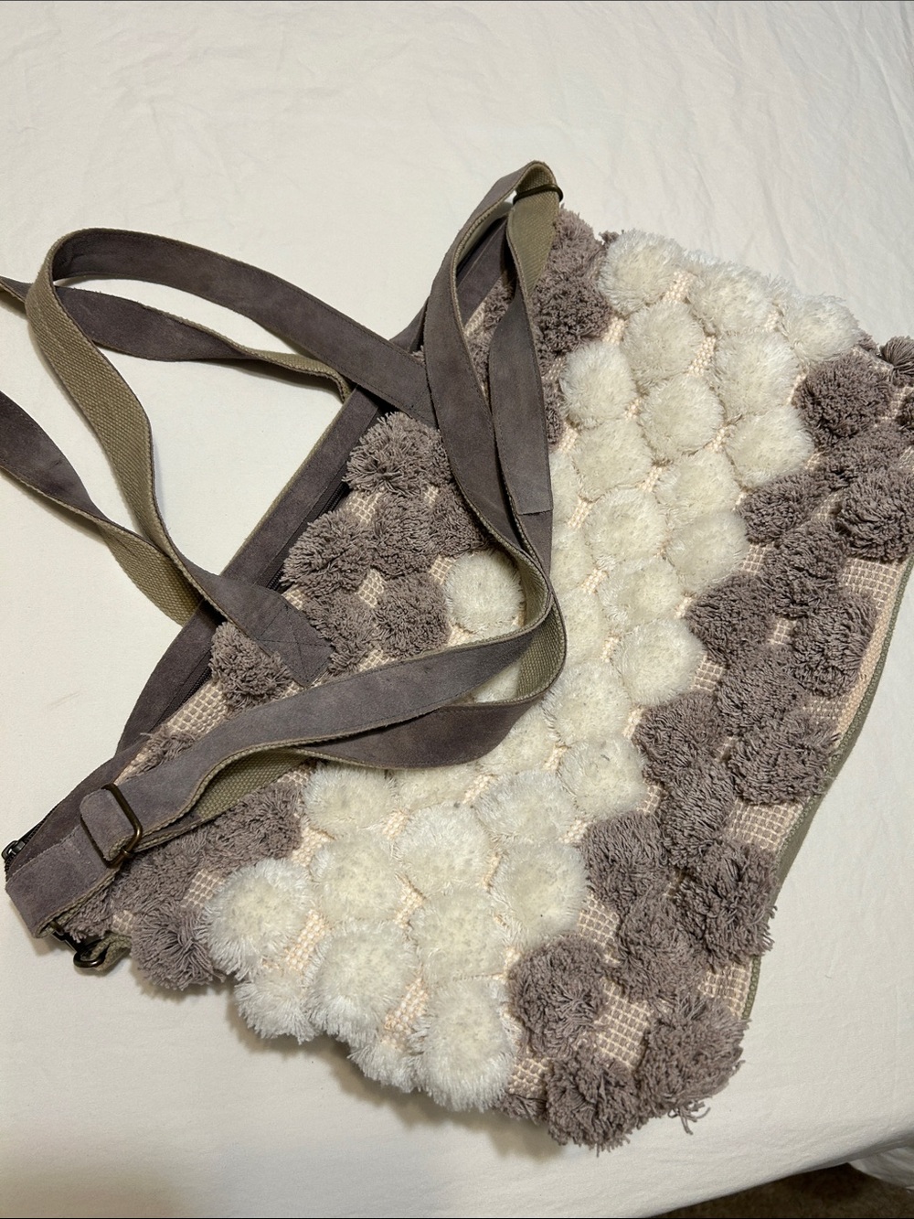 Ruggine Textured Pom-Pom Woven Tote Bag - Cream & Taupe